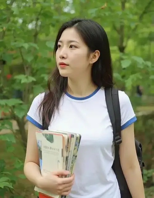 成品直播大全免费观看用户李女士截图展示图